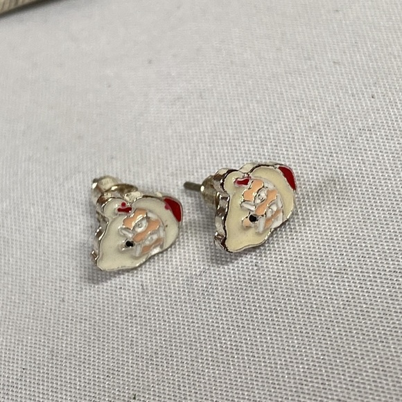 Four pair of tiny dainty Holiday earrings - Picture 5 of 5